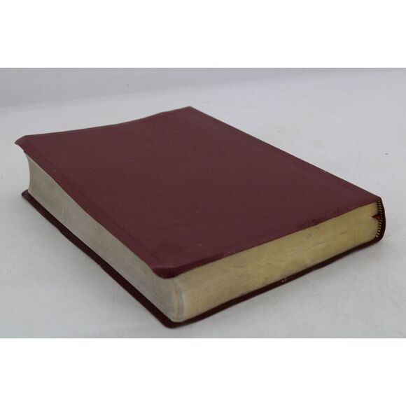 Holman NKJV Large Print Compact Reference Bible Red Letter Concordance Maps 2013 - Picture 8 of 10